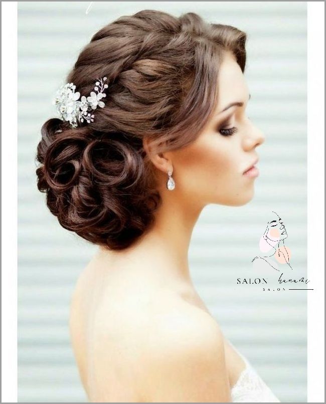 10 Inspirujących Upięć Włosów Na Bok Rozpuszczone!