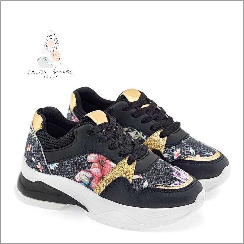 Beżowe Botki Na Platformie: Moda Najwyższych Lotów!