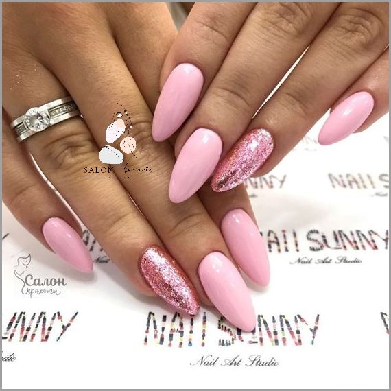 Jak Dobrać Różowe Paznokcie Do Sukienki?