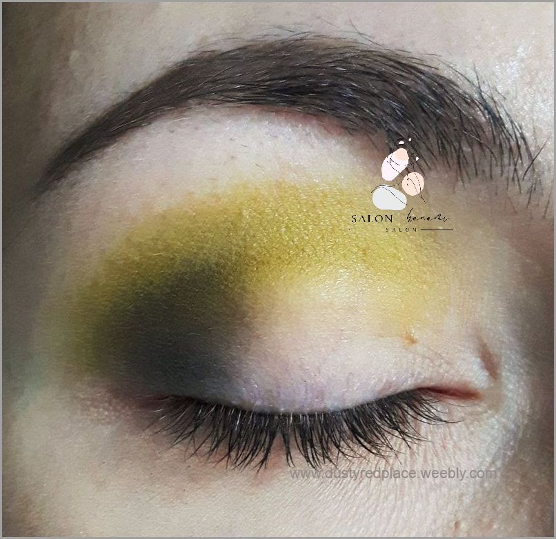 Jak Utrzymać Makijaż Oka Na Co Dzień?