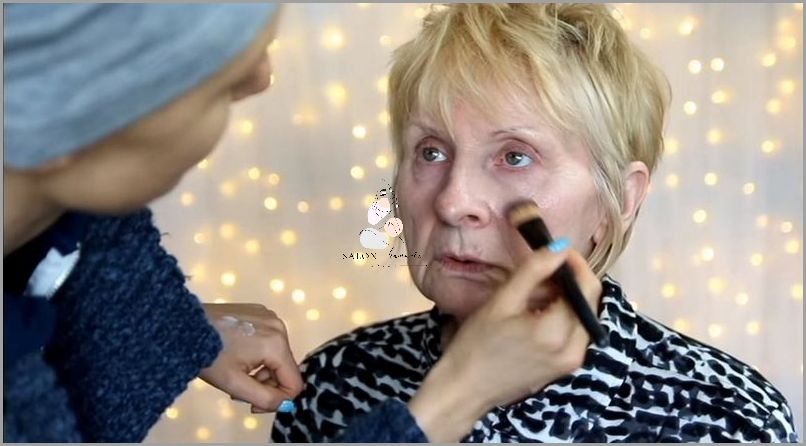 Jak Wyglądać Młodo: Makijaż Dla Starszej Osoby!