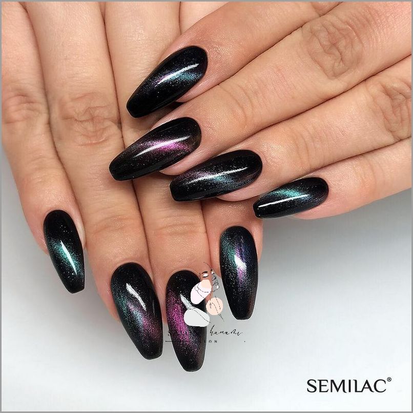 Jak Wyglądają Paznokcie Ombre Ciemne?