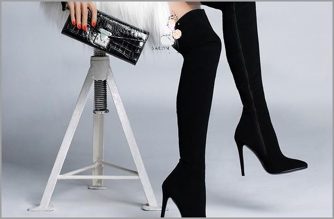 Jak Znaleźć Idealne Paznokcie Do Beżowej Sukienki?