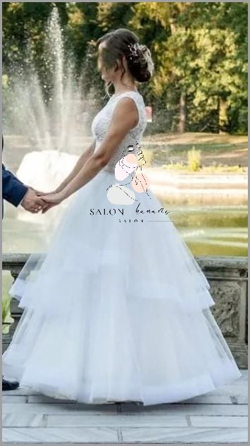 Najmodniejsza Suknia Slubna Z Falbanami!