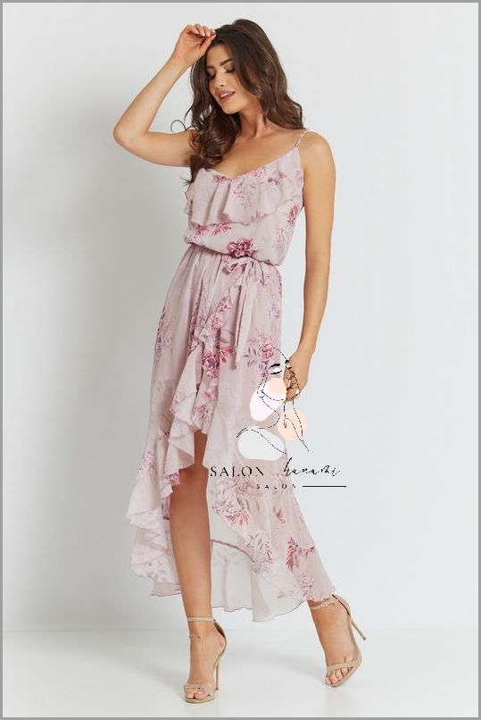 Najmodniejsza Suknia Slubna Z Falbanami!