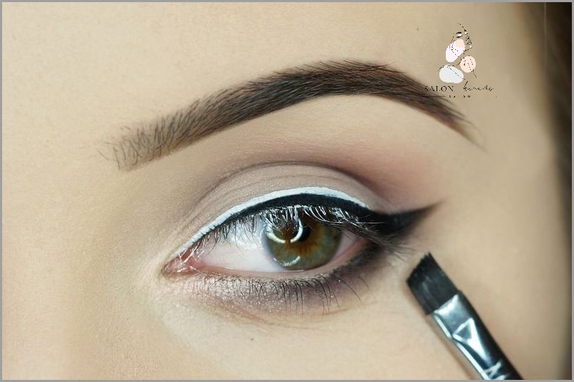 Niesamowity Makeup z Białą Kredką Do Oczu!