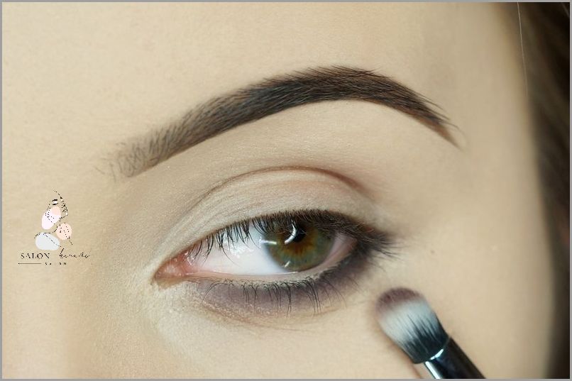 Niesamowity Makeup z Białą Kredką Do Oczu!