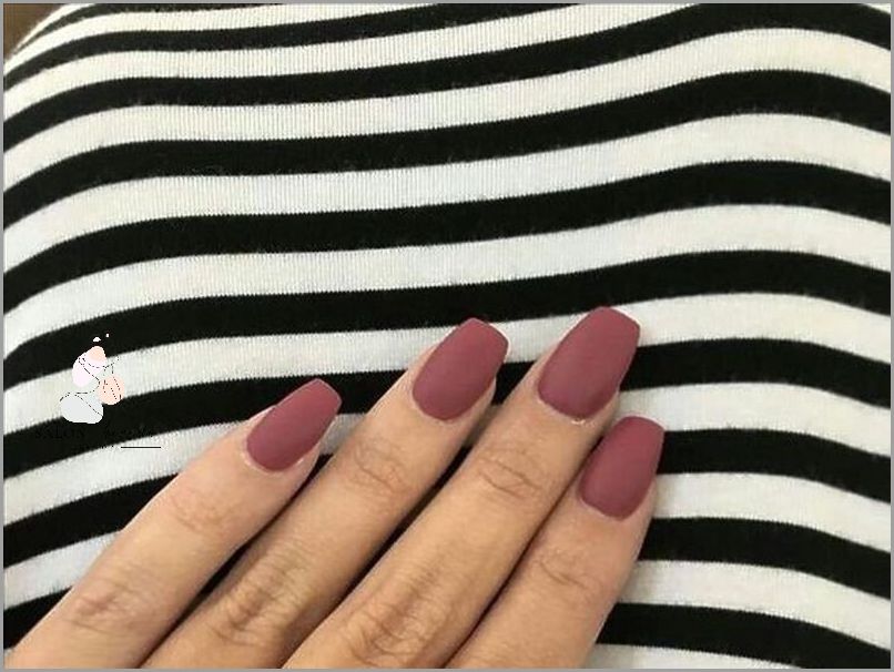 Odkryj Tajemnicę Bazy Kauczukowej Do Paznokci!