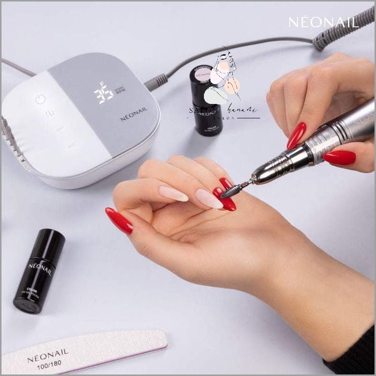 Przełom w manicure: Neonail Self Power!