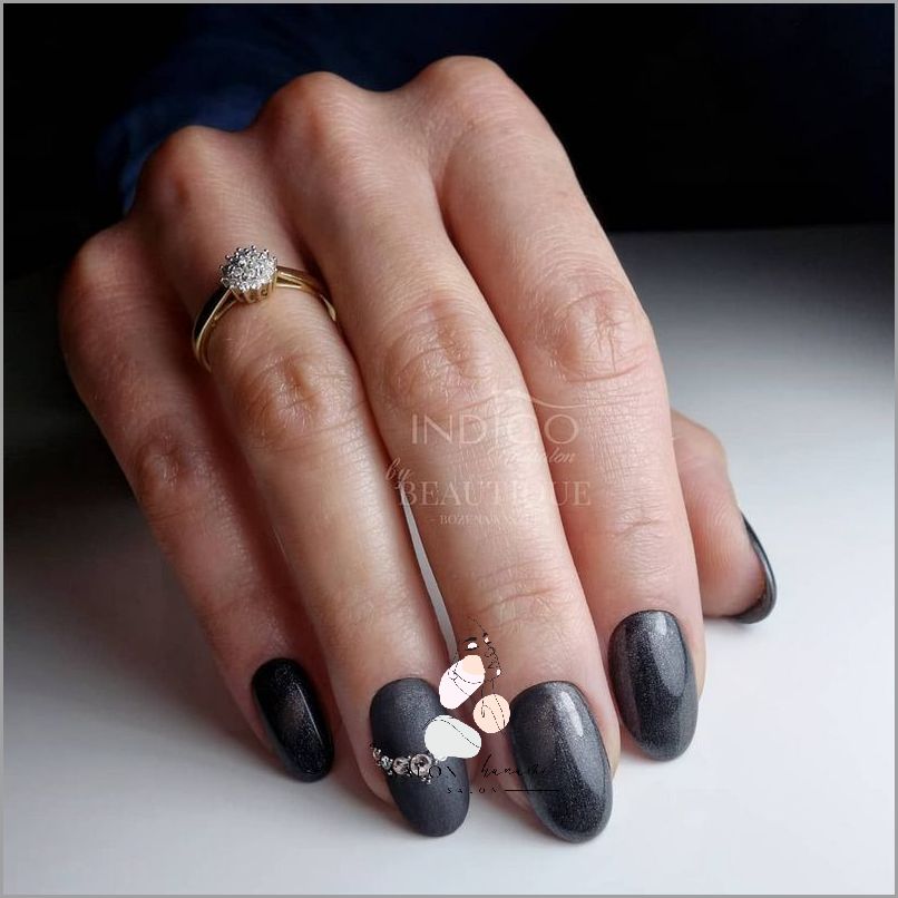 Tajemniczy Manicure Z Fuksją i Granatem!