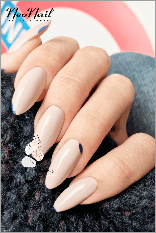 Tajemniczy Manicure Z Fuksją i Granatem!