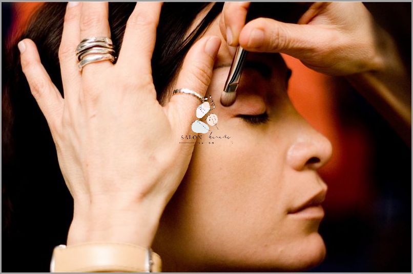 Tusz Do Rzęs Złoty - Przemiana Każdej Kobiety!