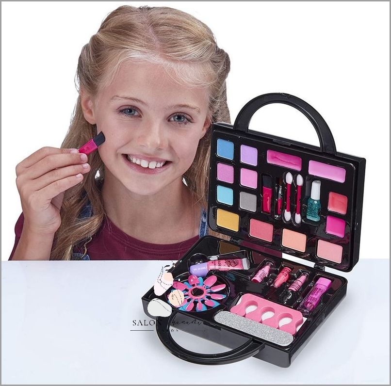 Uwaga Nastolatki - Ten Zestaw Do Makijażu Dla Was! Uwaga Nastolatki - Ten Zestaw Do Makijażu Dla Was!