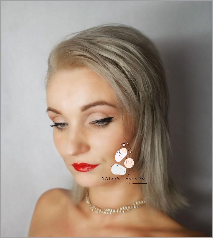 Uwielbiasz Szminki Z Niebieskim Pigmentem?