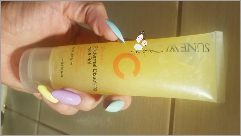 Zaskocz Swoją Skórę Sunew Med Żel Rozpuszczający Naskórek!