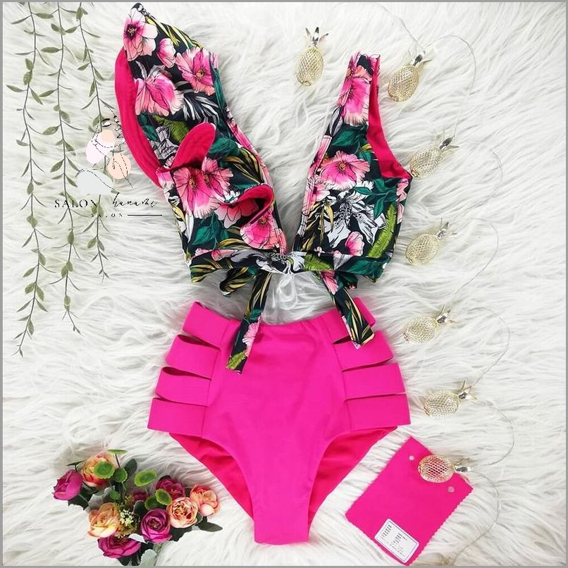 Zobacz Najmodniejszy Strój Kąpielowy Z Wysokim Stanem!