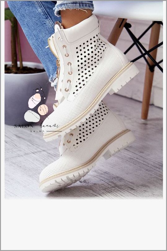Białe Botki Na Obcasie - Wybierz Swój Styl!