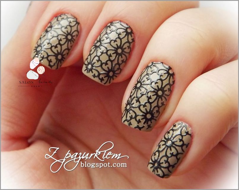 Delikatne Kwiaty Na Paznokciach - Zobacz Jak Wyglądają!