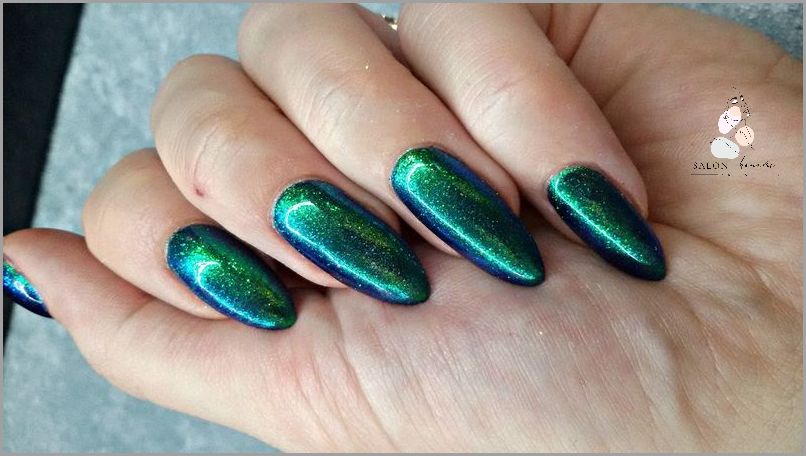 Efektowne Paznokcie Z Brokatowymi Końcówkami!