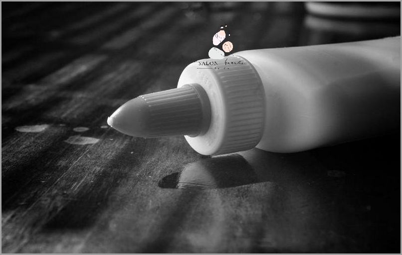 Jak Usunąć Super Glue Z Ubrania? Sprawdź!