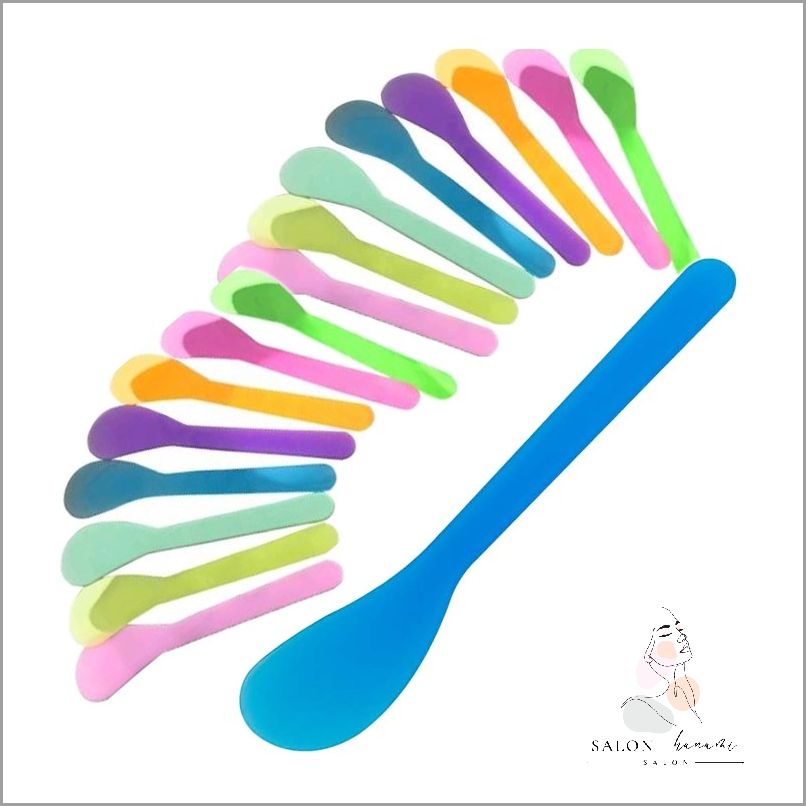 Jak używać szpatułki do nakładania maseczki?