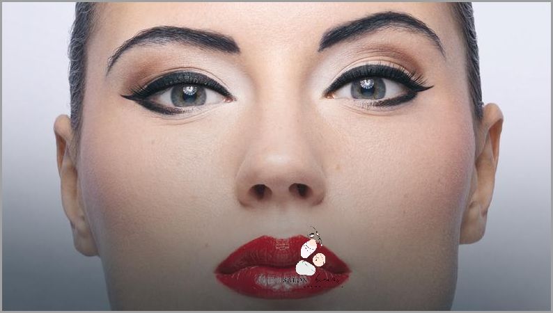 Jak zrobić niezapomniany makijaż Lata 50? Jak zrobić niezapomniany makijaż Lata 50?