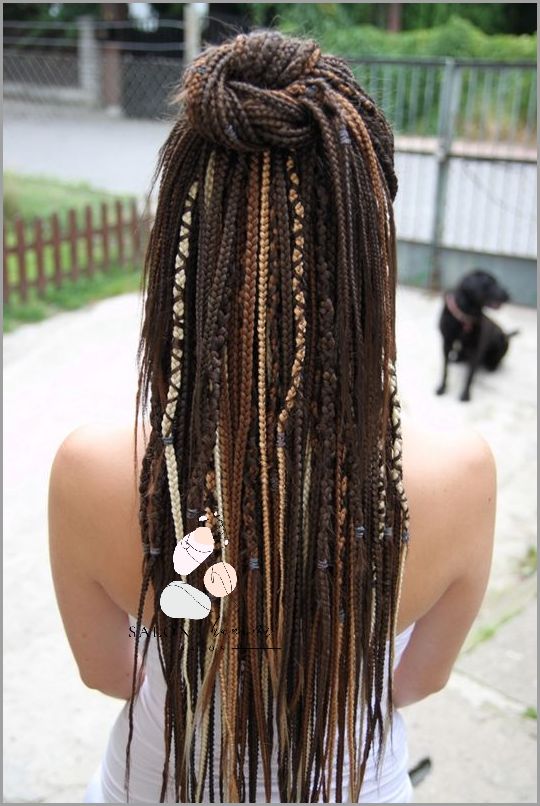 Jak Zrobić Warkoczyki Z Włosami Syntetycznymi?