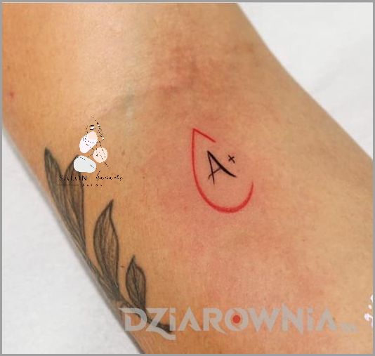 Tatuaż Z Grupą Krwi - Co Oznacza?