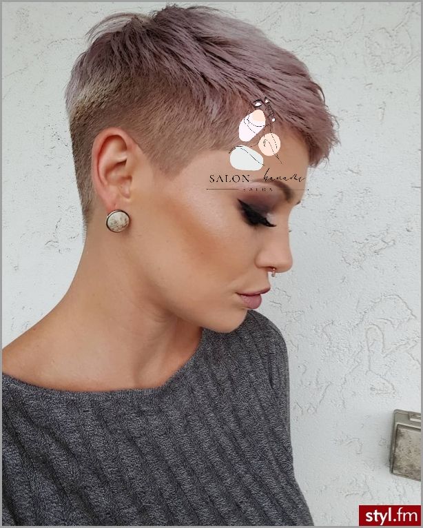 Eleganckie Krótkie Fryzury Damskie - Łatwe do Naśladowania! Eleganckie Krótkie Fryzury Damskie - Łatwe do Naśladowania!
