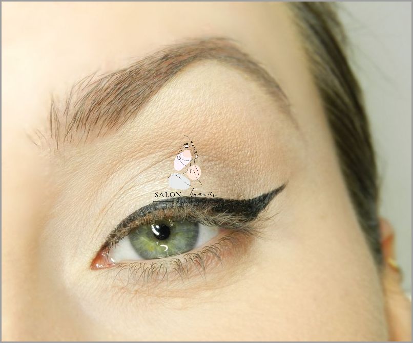 Jak zrobić Kreskę Eyelinerem Bez Jaskółki?