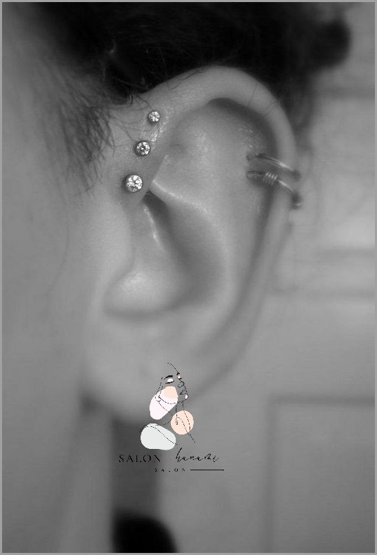 Kolczyk W Uchu Tragus - Sprawdź, Jak Wygląda! Kolczyk W Uchu Tragus - Sprawdź, Jak Wygląda!