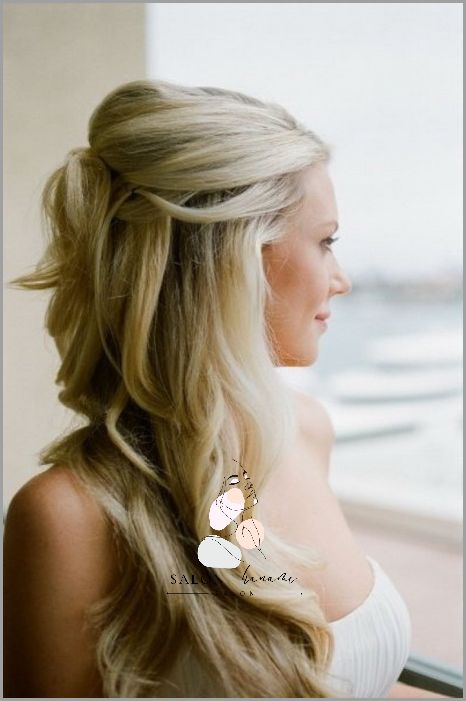 Modne Fryzury Na Studniówkę: Rozpuszczone Włosy!