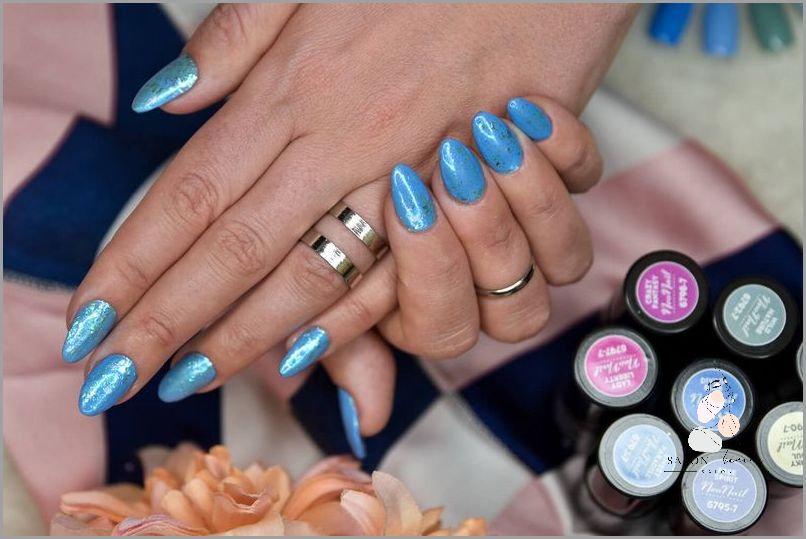 Neonail Top Shine Bright: Przyciągnij uwagę!