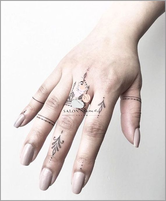 Niesamowity Tatuaz Na Palec Damski! Niesamowity Tatuaz Na Palec Damski!