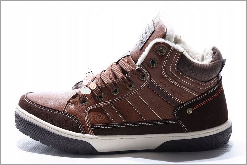 Nowe Buty Na Obcasie Zimowe - Nie Przegap! Nowe Buty Na Obcasie Zimowe - Nie Przegap!