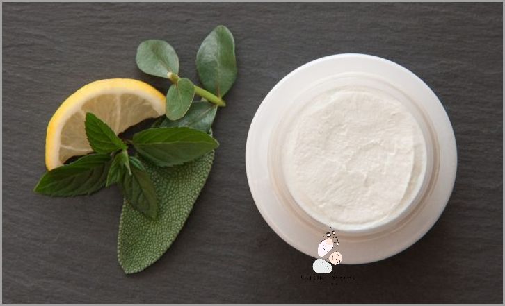 Sprawdzony Krem Na Naczynka - Skutecznie Się Go Stosuje! Sprawdzony Krem Na Naczynka - Skutecznie Się Go Stosuje!