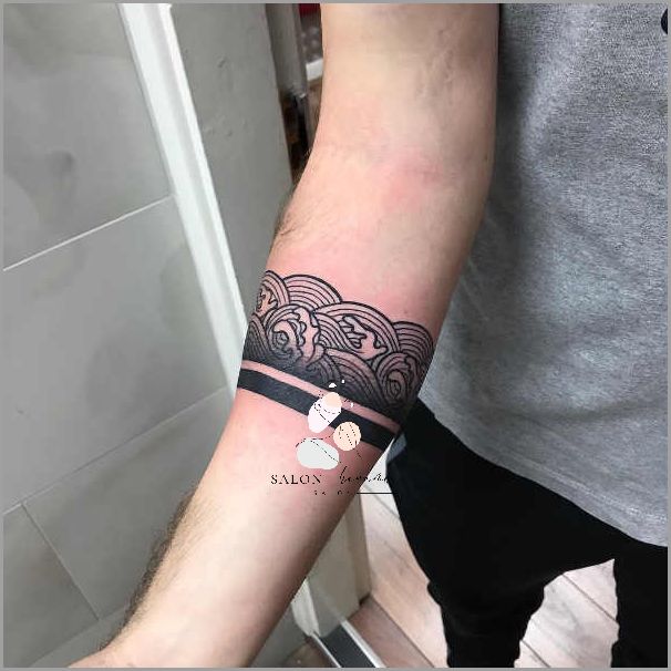 Tatuaż Bransoletka Z Kwiatów: Nowy Trend! Tatuaż Bransoletka Z Kwiatów: Nowy Trend!
