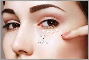 Ujędrnij skórę hydrożelowymi płatkami pod oczy!