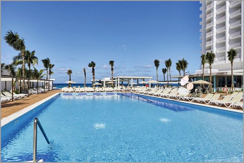 Zarezerwuj Hotel Paradise 4 Forum!