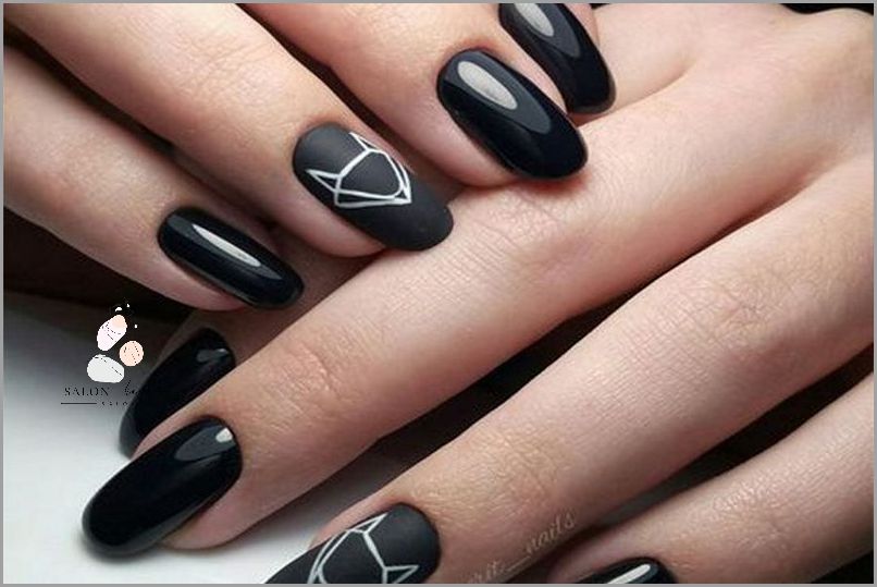 Cudowny Efekt Czarnych Paznokci Ze Złotym!