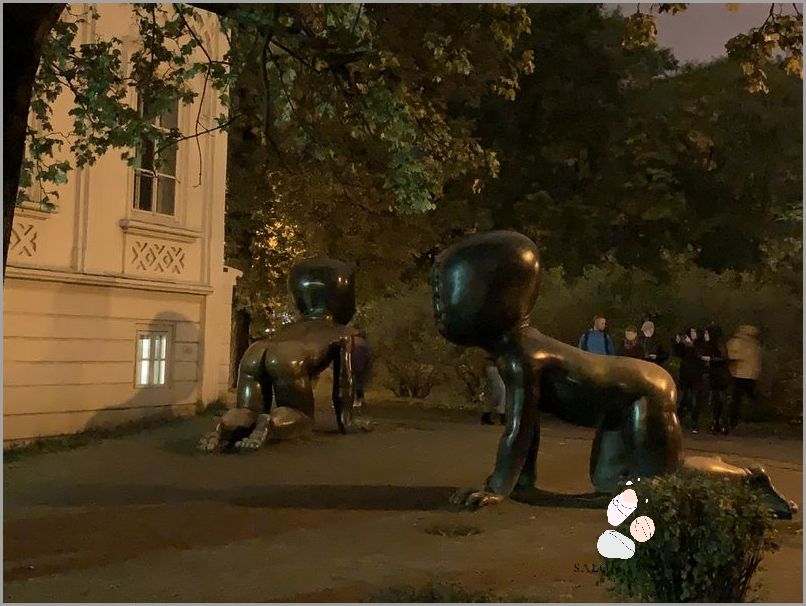 Szokujący Widok! Przyklejony Napletek U Dziecka!