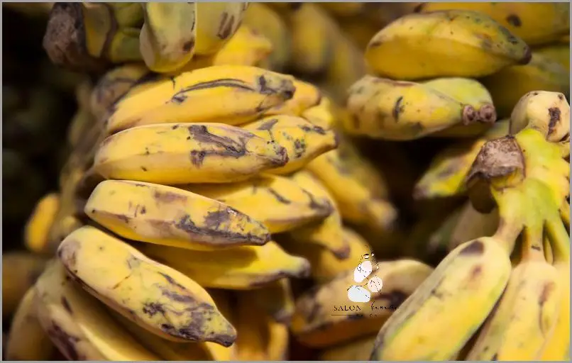 10 Pomysłów na Co Zrobić z Dojrzałych Bananów!