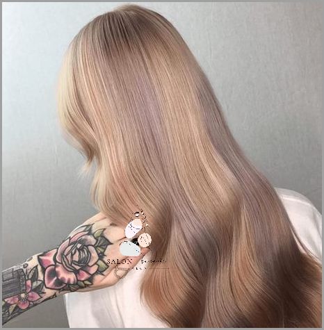 Zimny Blond Krótkie Włosy: Odkryj Najmodniejszy Trend!