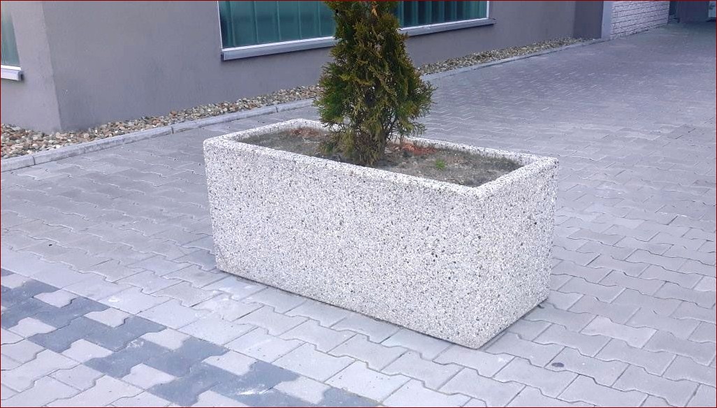 Betonowe donice ogrodowe - trwałość, styl i różnorodność dla Twojego ogrodu
