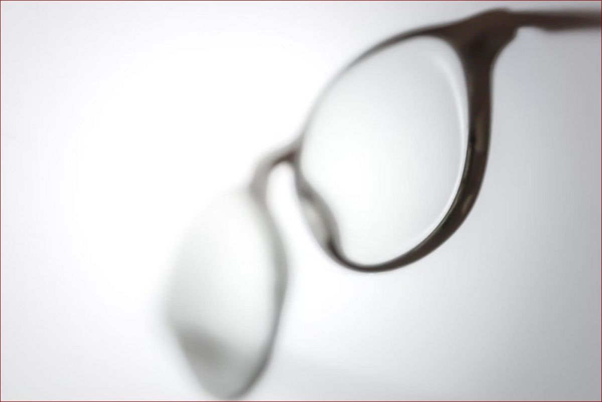 Czym czyścić okulary? Najlepsze metody i produkty dla krystalicznej czystości