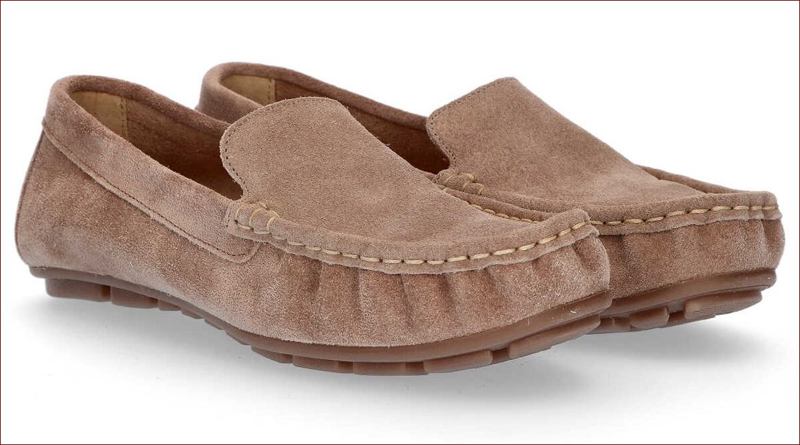 Jak wyczyścić zamszowe buty - skuteczny przewodnik dla wymagających