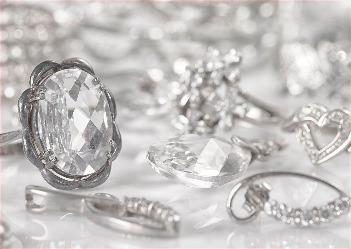 Jak wyczyścić srebro: 7 trików na błysk biżuterii w 5 minut!