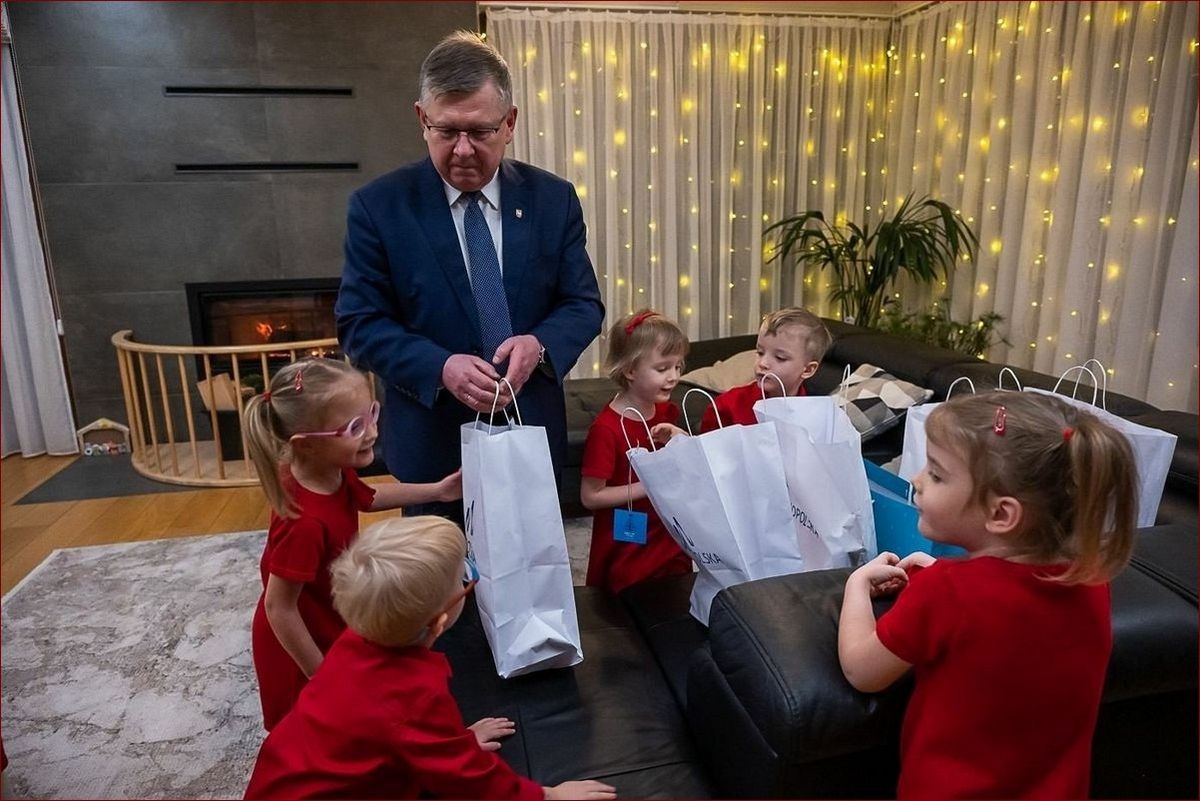 Jak wyglądają kaczęta? Odkryj uroczą puchatość i przystosowania tych maluchów