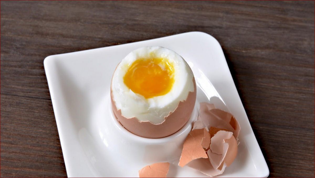 Jak zafarbować jajka na zielono? Odkryj ten naturalny i ekologiczny sposób!