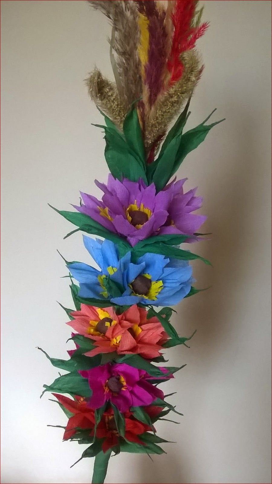 Palma wielkanocna - jak zrobić piękną, tradycyjną ozdobę na Wielkanoc krok po kroku